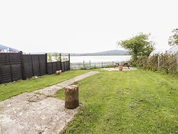 12 Kenmore Cottages