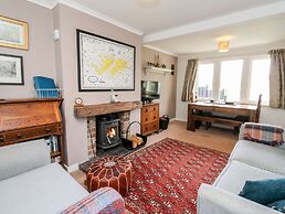 12 Kenmore Cottages