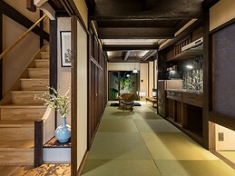 Yorozuha Machiya House