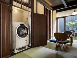 Yorozuha Machiya House