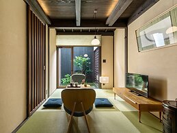 Yorozuha Machiya House