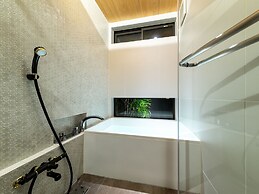 Yorozuha Machiya House