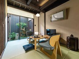 Yorozuha Machiya House