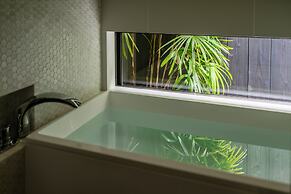 Yorozuha Machiya House