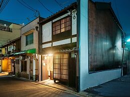 Yorozuha Machiya House