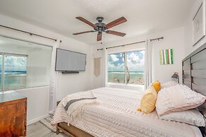 Bond House 4 Bedroom Home by RedAwning