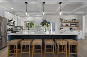 NEW Bay Dreamin 4 Bedroom Private Pool Spa Beach Front Property 3 Home