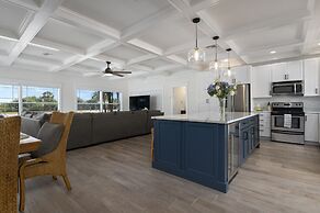 NEW Bay Dreamin 4 Bedroom Private Pool Spa Beach Front Property 3 Home