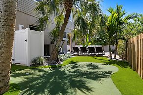 NEW Bay Dreamin 4 Bedroom Private Pool Spa Beach Front Property 3 Home