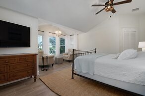 NEW Bay Dreamin 4 Bedroom Private Pool Spa Beach Front Property 3 Home