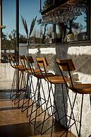 Miramare Magnetic Beach Hotel