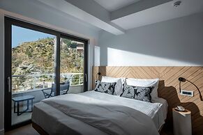 Made By The Sea Villa 4