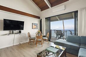 Papakea A403 3 Bedroom Condo by RedAwning