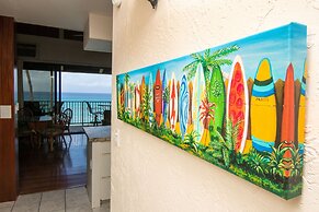 Papakea A403 3 Bedroom Condo by RedAwning