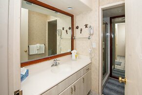 Papakea A403 3 Bedroom Condo by RedAwning