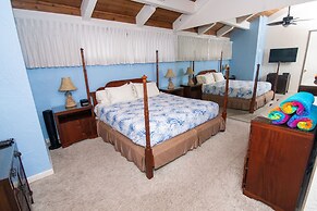 Papakea A403 3 Bedroom Condo by RedAwning