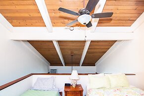 Papakea A403 3 Bedroom Condo by RedAwning