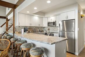 Papakea A403 3 Bedroom Condo by RedAwning