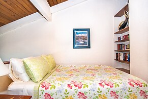 Papakea A403 3 Bedroom Condo by RedAwning