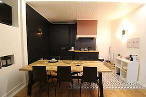 Lovely 1 Bedroom With Patio in Lisbon