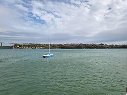 Marina Reach Neyland, Flat With Great sea Views