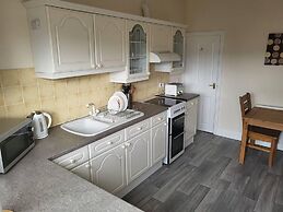 Marina Reach Neyland, Flat With Great sea Views