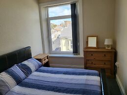 Marina Reach Neyland, Flat With Great sea Views