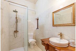 Centre Island Gozitan Farmhouse & Pool