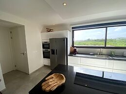 Impeccable 2-bed Apartment in Willemstad