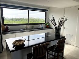 Impeccable 2-bed Apartment in Willemstad