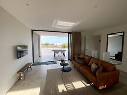Impeccable 2-bed Apartment in Willemstad