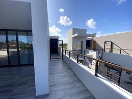 Impeccable 2-bed Apartment in Willemstad