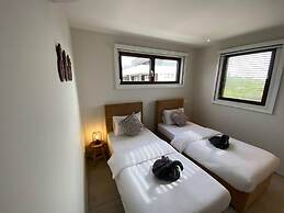 Impeccable 2-bed Apartment in Willemstad