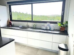 Impeccable 2-bed Apartment in Willemstad