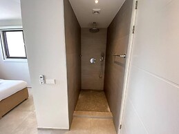 Impeccable 2-bed Apartment in Willemstad