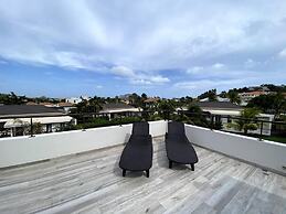 Impeccable 2-bed Apartment in Willemstad