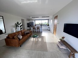 Impeccable 2-bed Apartment in Willemstad