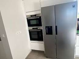 Impeccable 2-bed Apartment in Willemstad