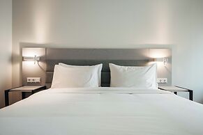 Elements Hotel & Shops