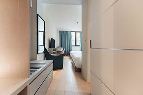 Elements Hotel & Shops