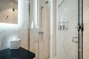 Elements Hotel & Shops