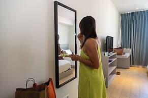 Elements Hotel & Shops