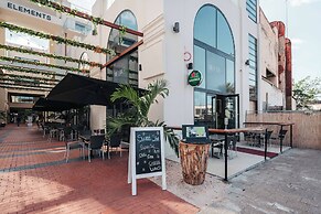 Elements Hotel & Shops