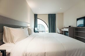 Elements Hotel & Shops