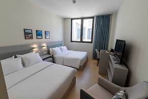 Elements Hotel & Shops