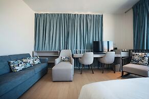 Elements Hotel & Shops