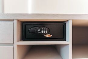 Elements Hotel & Shops