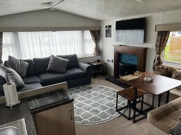 Relaxing and Quiet Holiday Cabin, Sleeps 4