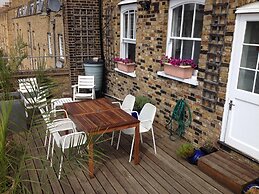 Large Shoreditch 2/dbl bed Loft apt