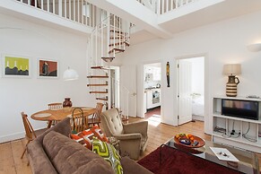 Large Shoreditch 2/dbl bed Loft apt